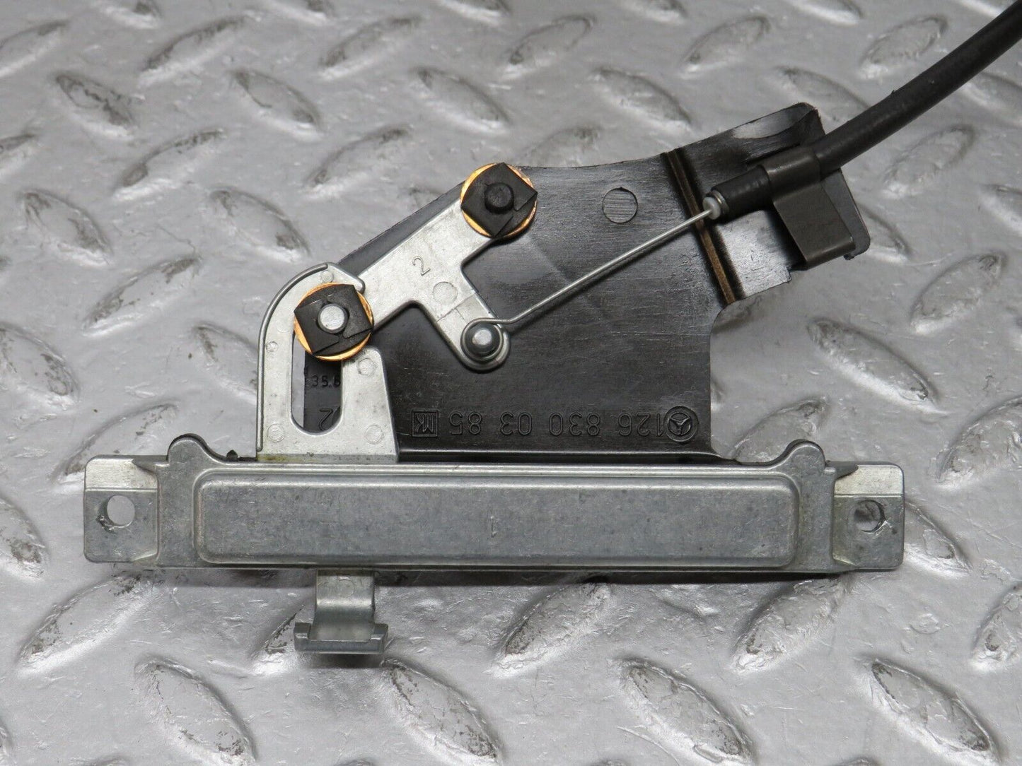 36201 Mercedes-Benz W126 420SE Rear Heater Regulator 1268300385 1268301631