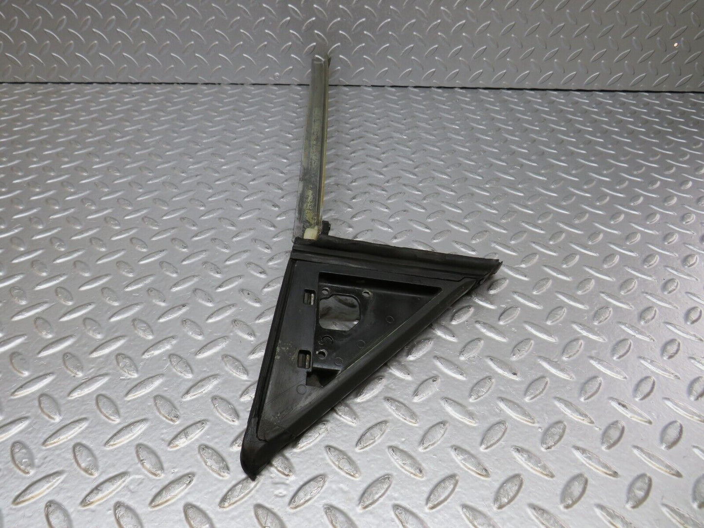 34461 Mercedes-Benz C126 380SEC Front Left Door Window Channel 1267250141