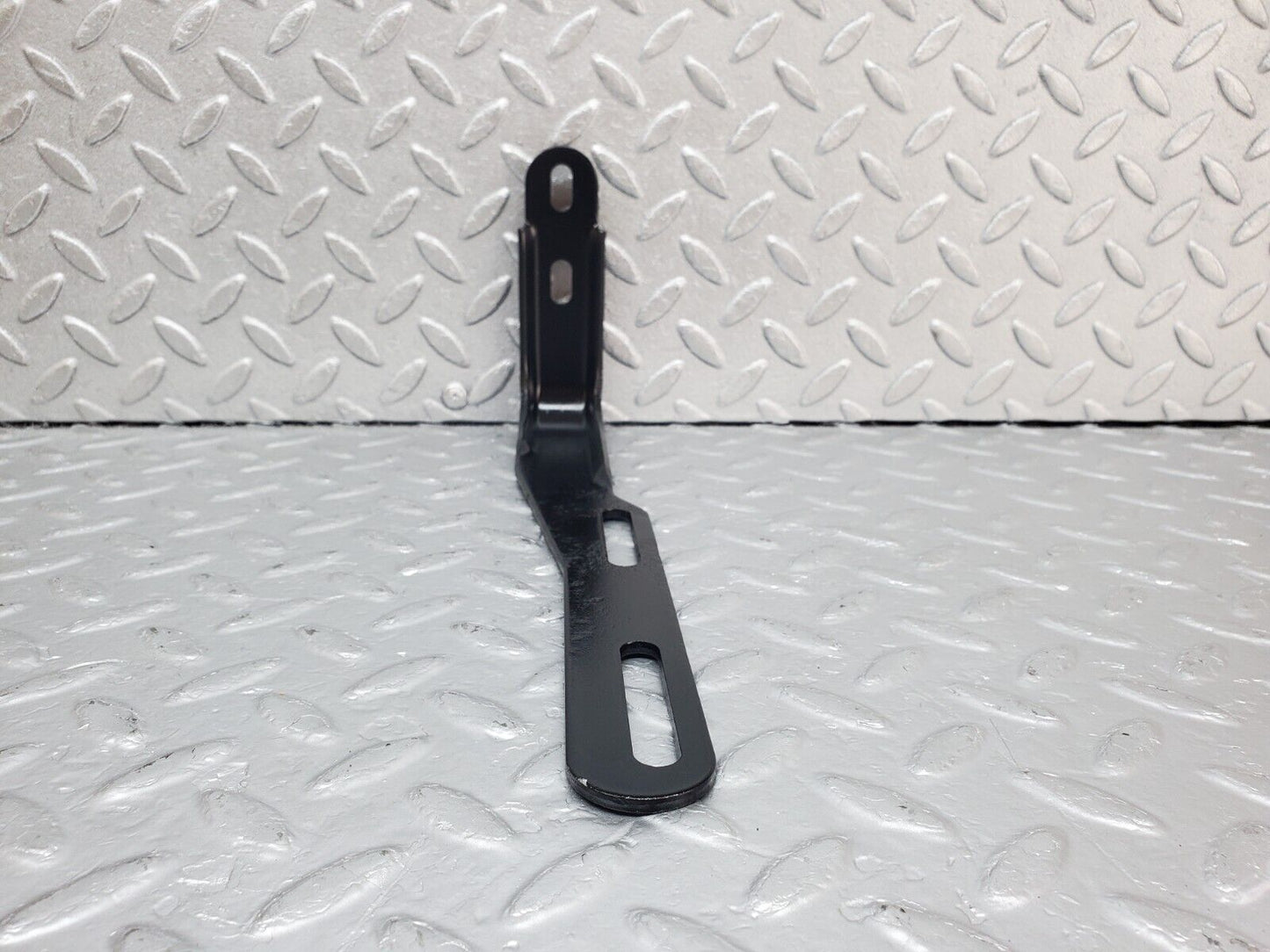 44884 Mercedes-Benz W124 220E Exhaust Bracket