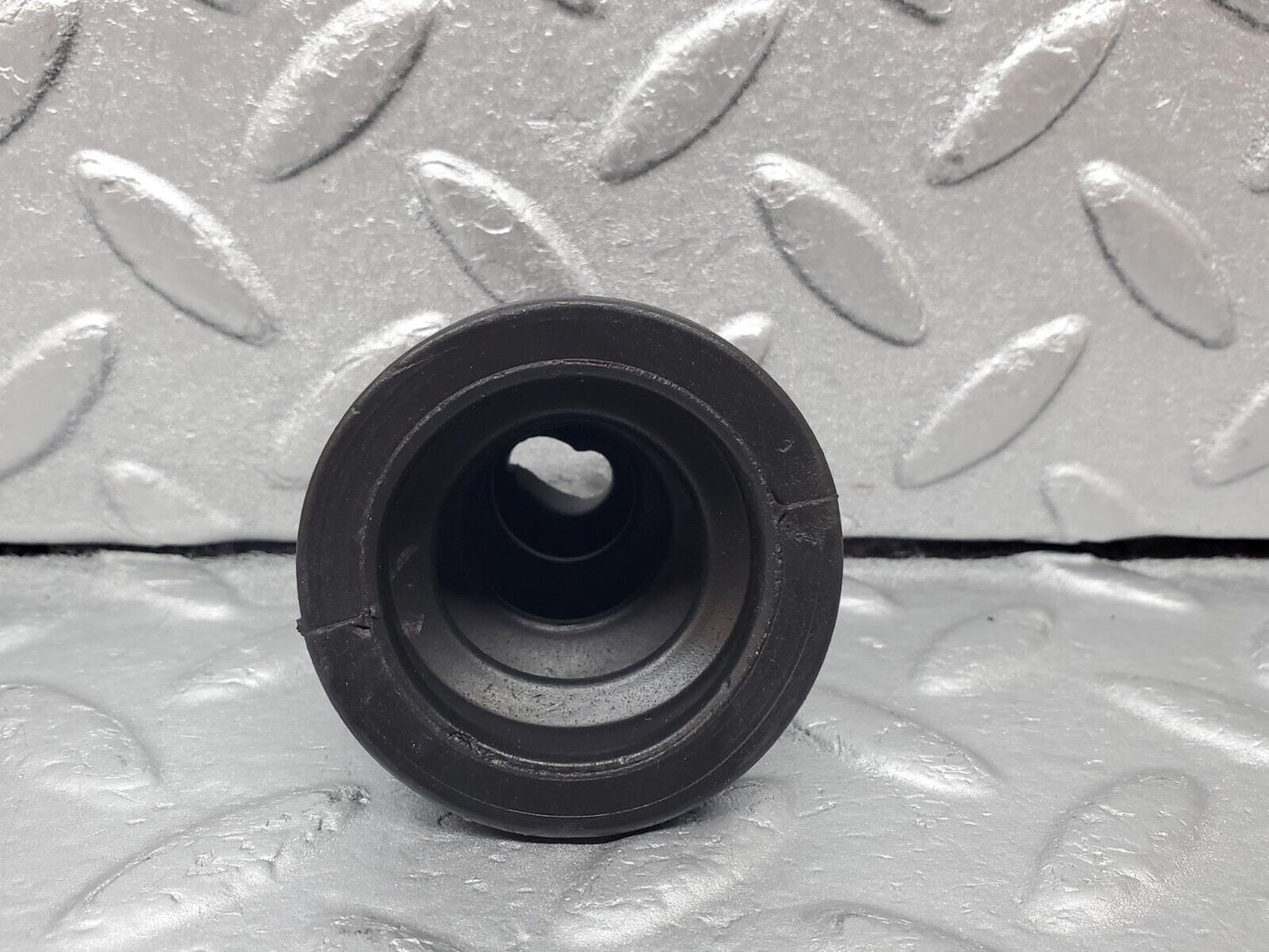 45851 Mercedes-Benz W126 420SE Brake Servo Vacuum Pipe Rubber Cover 1269971781