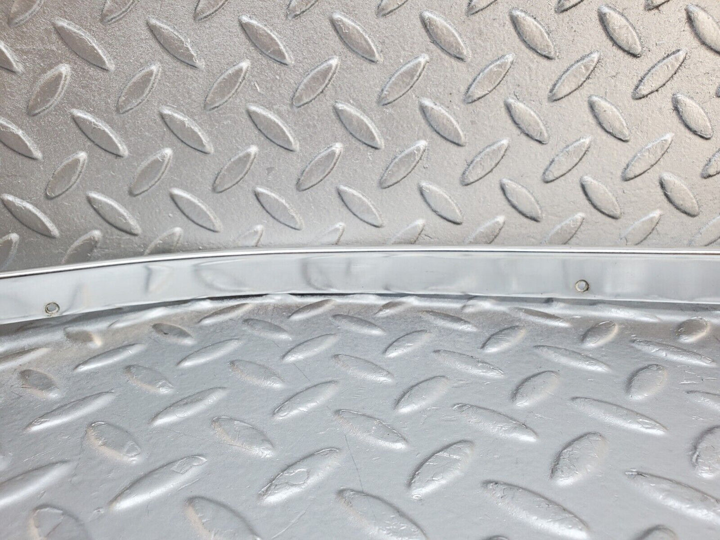 45996 Mercedes-Benz W126 420SE Roof Chrome Trim Left Side