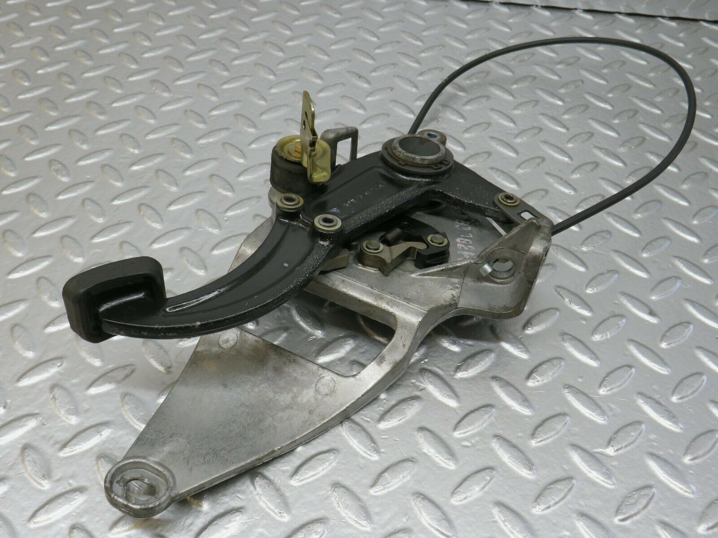 24405 Mercedes-Benz S124 220TE Wagon Parking Brake Pedal 1244270801