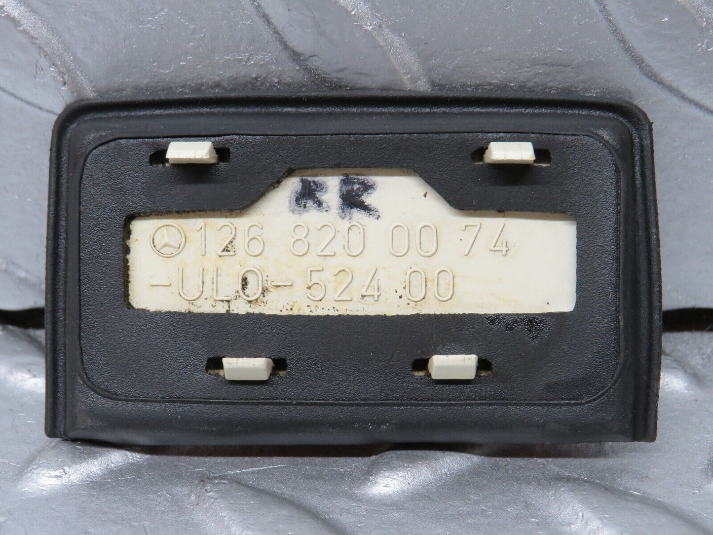 33962 Mercedes-Benz W126 380SE Door Reflector 1268200074