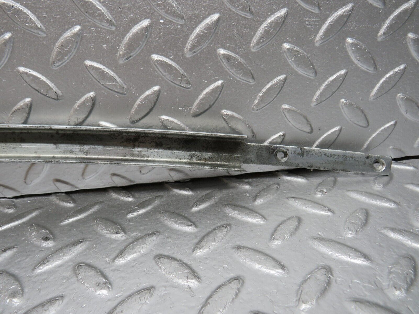 0702 Mercedes-Benz C107 350SLC Coupe Door Window Channel Front Left