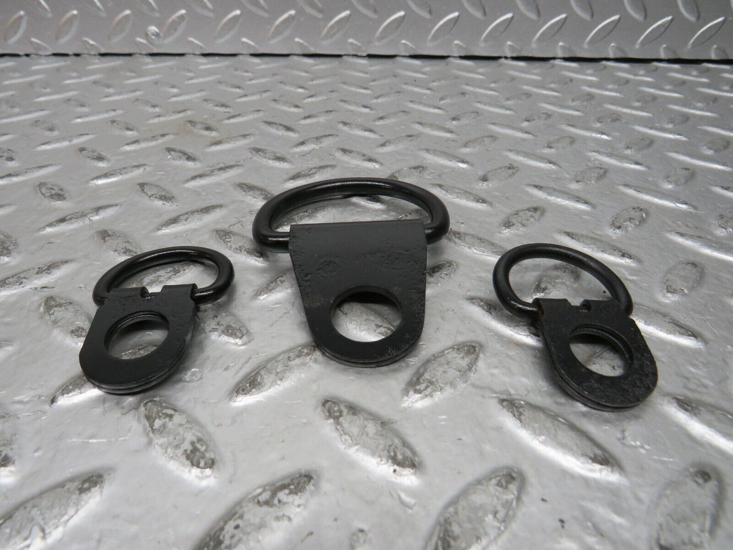 27735 Mercedes-Benz S124 300TE Wagon Trunk Cargo Hook Clip Set