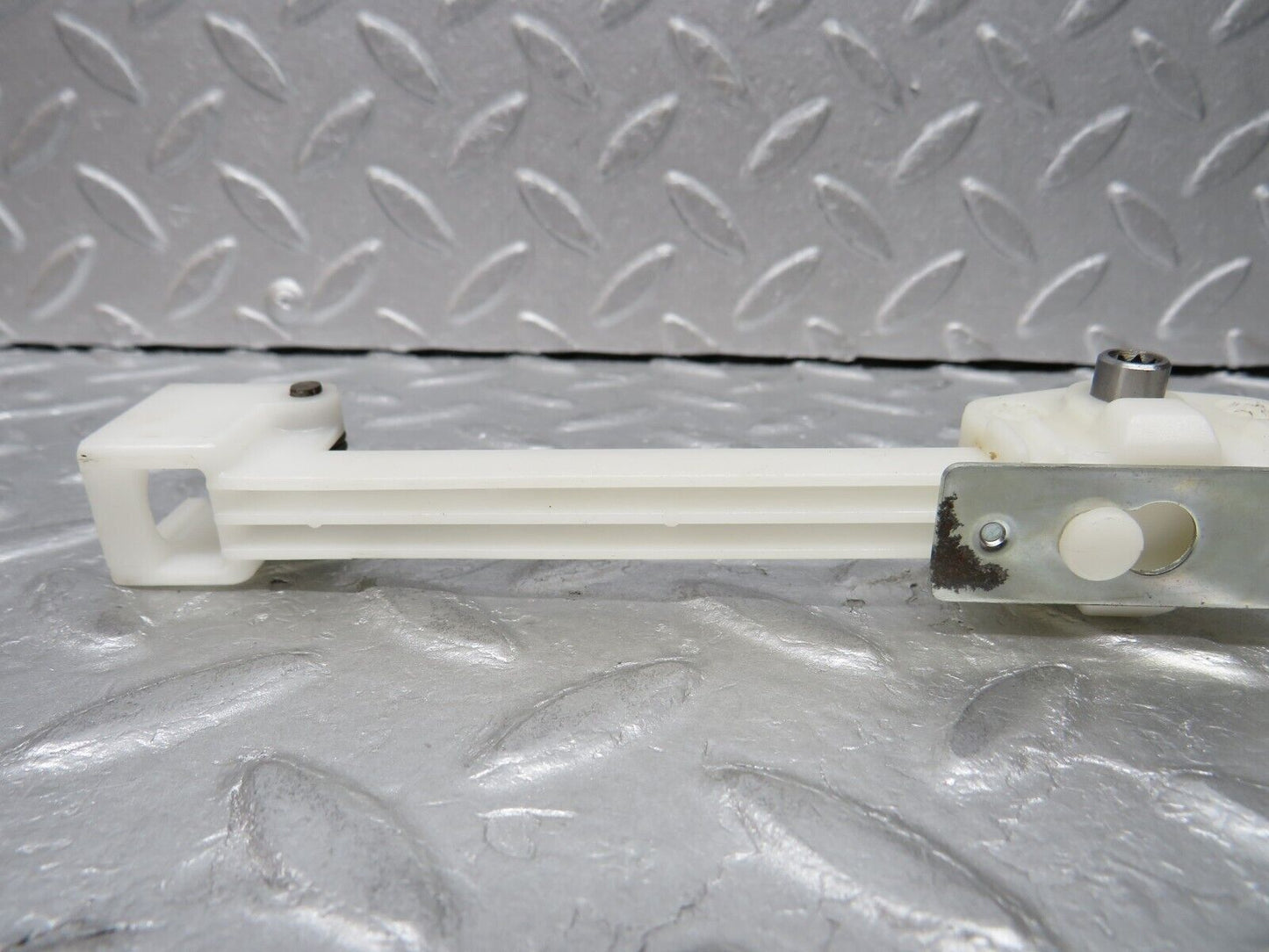 37104 Mercedes-Benz C126 420SEC Coupe Headrest Adjustment Plastic Rail Left
