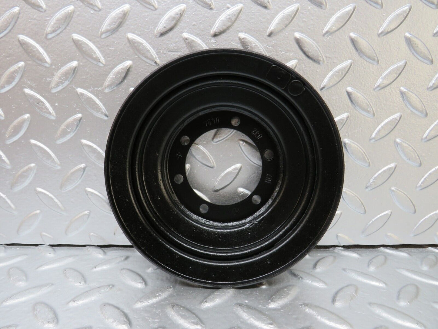 25498 Mercedes-Benz W123 200 Crankshaft Pulley 1020320404