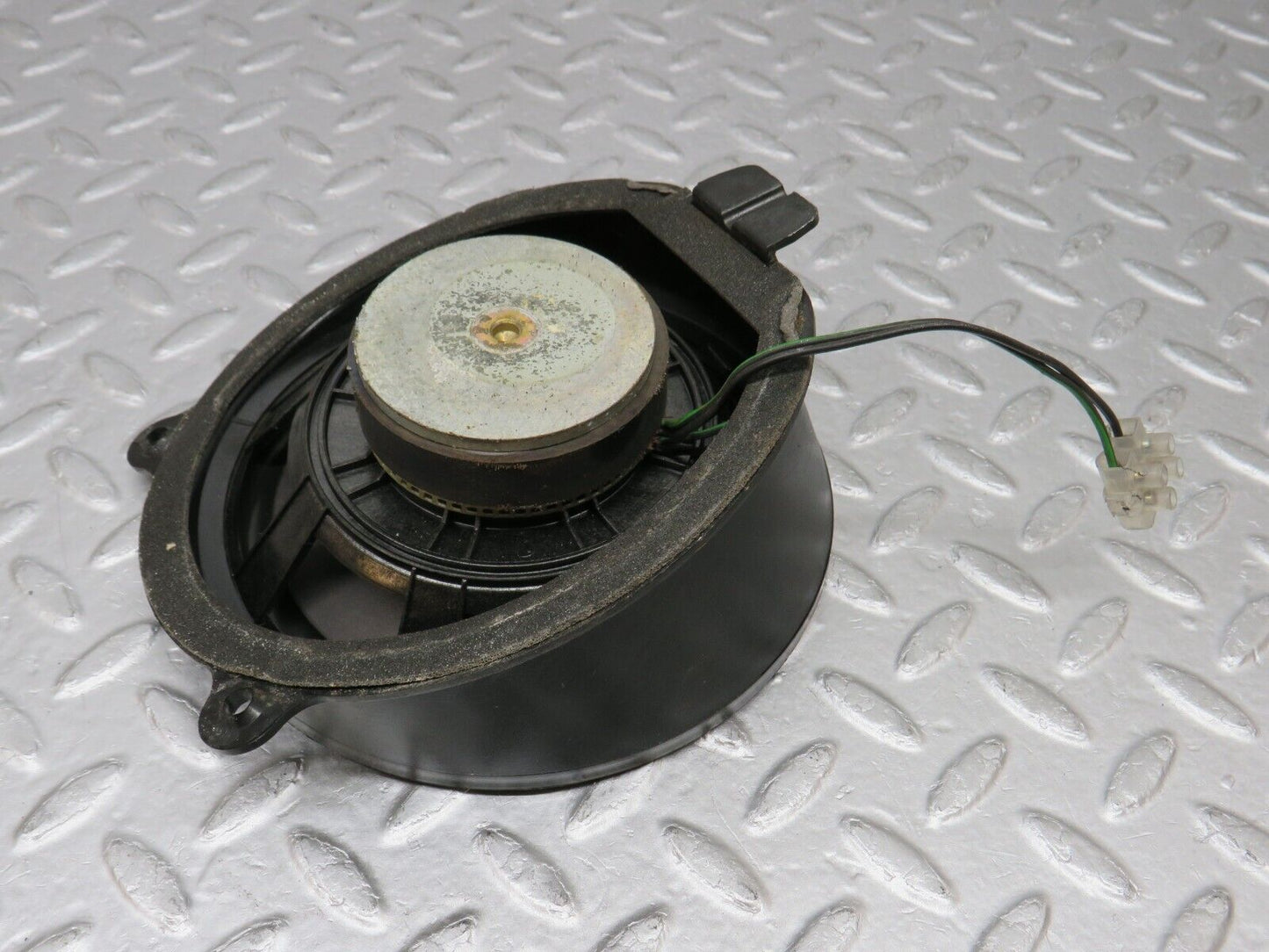 35996 Mercedes-Benz W126 420SE Rear Right Parcel Shelf Speaker 1268200402