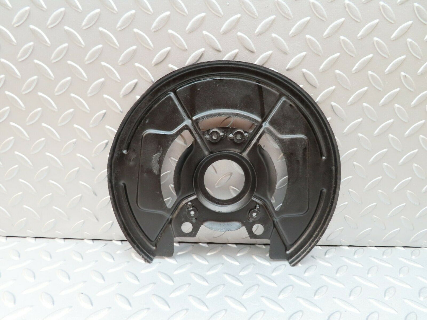 3458 Mercedes-Benz W108 280SE Front Brake Disc Protection Plate