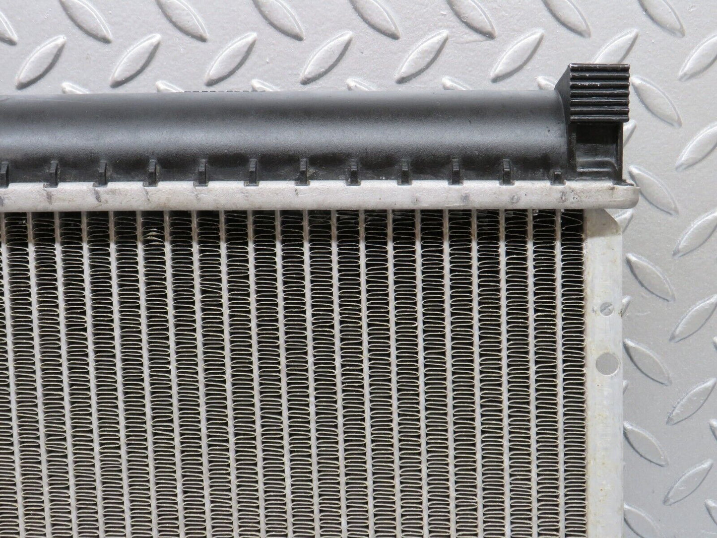 36658 Mercedes-Benz W201 190E 2.0L Coolant Radiator Nissens 62550