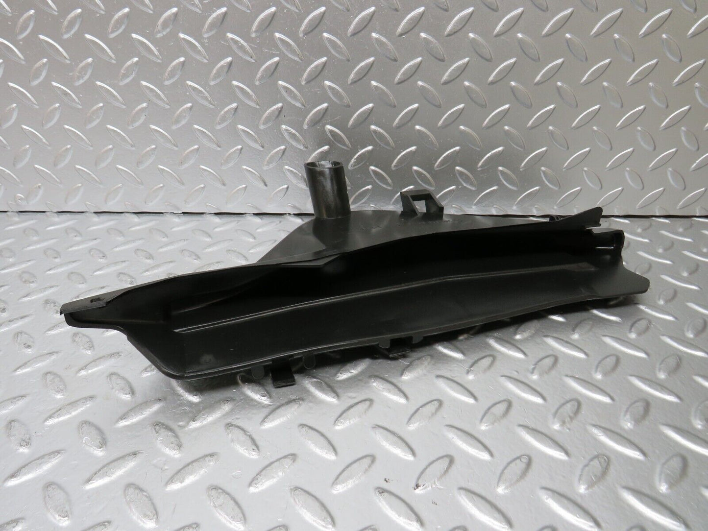 25141 Mercedes-Benz W201 190D Front Right Rain Gutter Drain Channel 2016280273