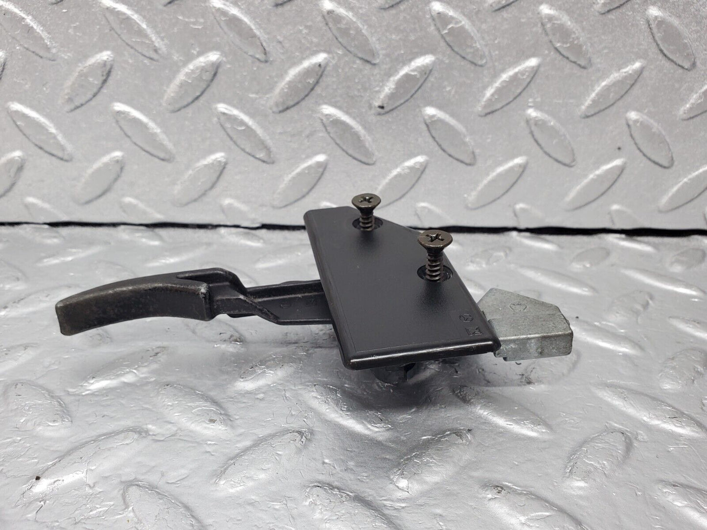 45590 Mercedes-Benz W126 420SE Hood Opener Bonnet Opener