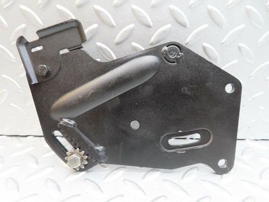14435 Mercedes-Benz W116 350SE Power Steering Pump Bracket
