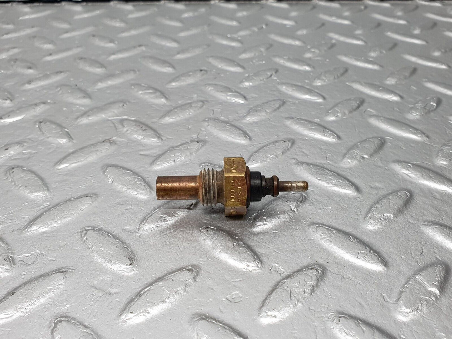 41366 Mercedes-Benz R107 350SL Coolant Temperature Sensor VDO 0055421017