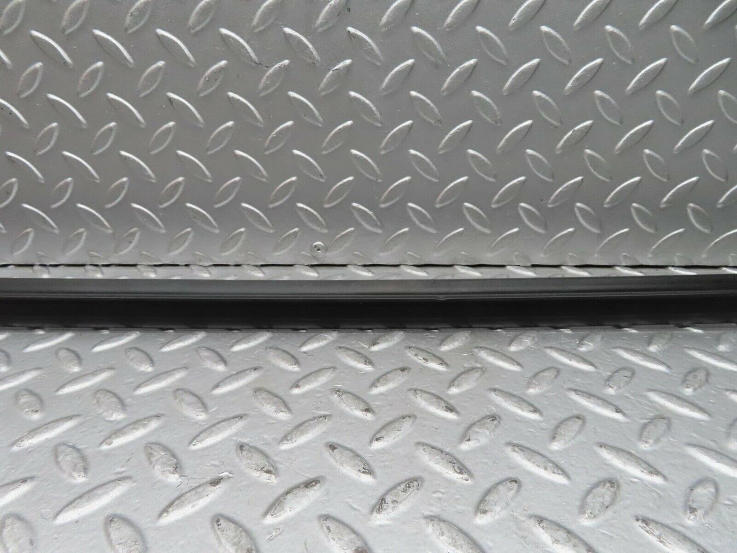 15207 Mercedes-Benz W140 S320 Rear Windscreen Lower Trim