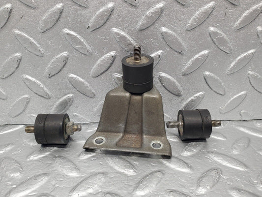 46712 Mercedes-Benz W123 280E Air Filter Housing Holder 3X