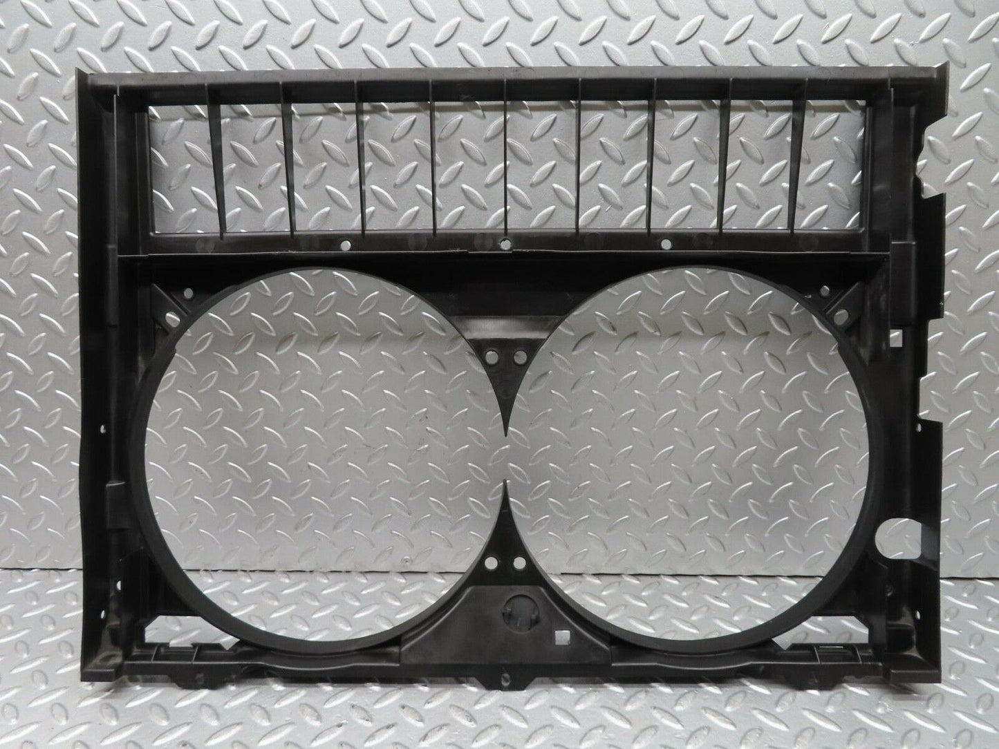 15153 Mercedes-Benz W140 S320 Radiator Fan Frame 1405051755