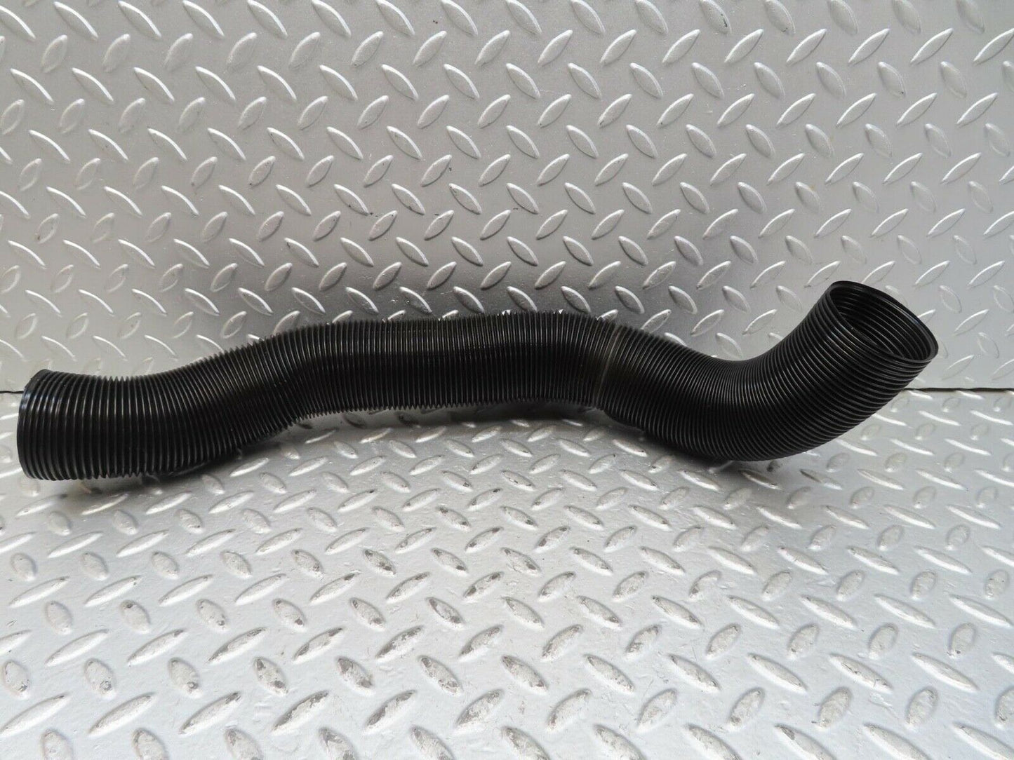 15828 Mercedes-Benz W123 280E Dash Air Vent Pipe Left Side