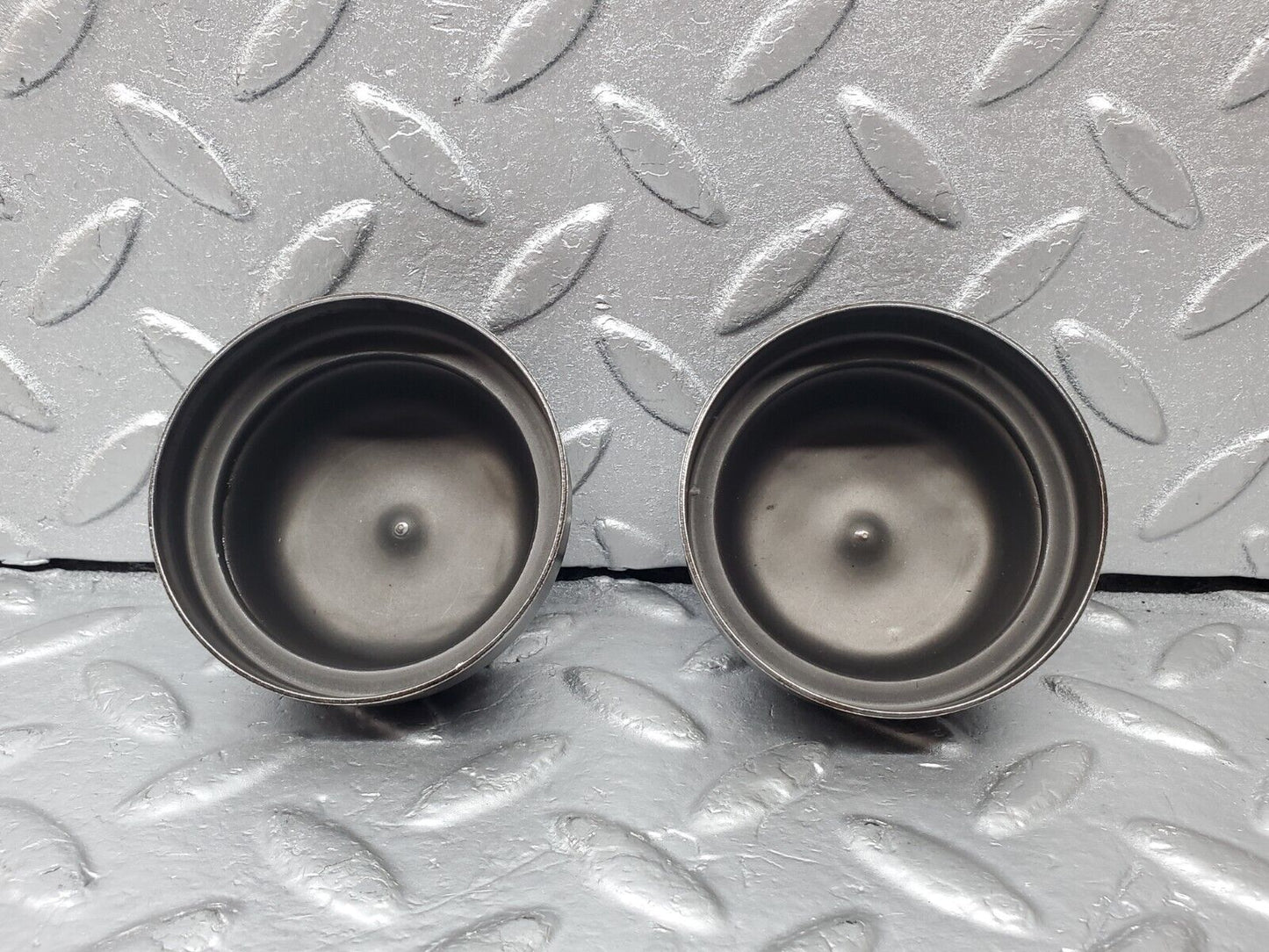 44489 Mercedes-Benz W123 280E Wheel Hub Locking Cap