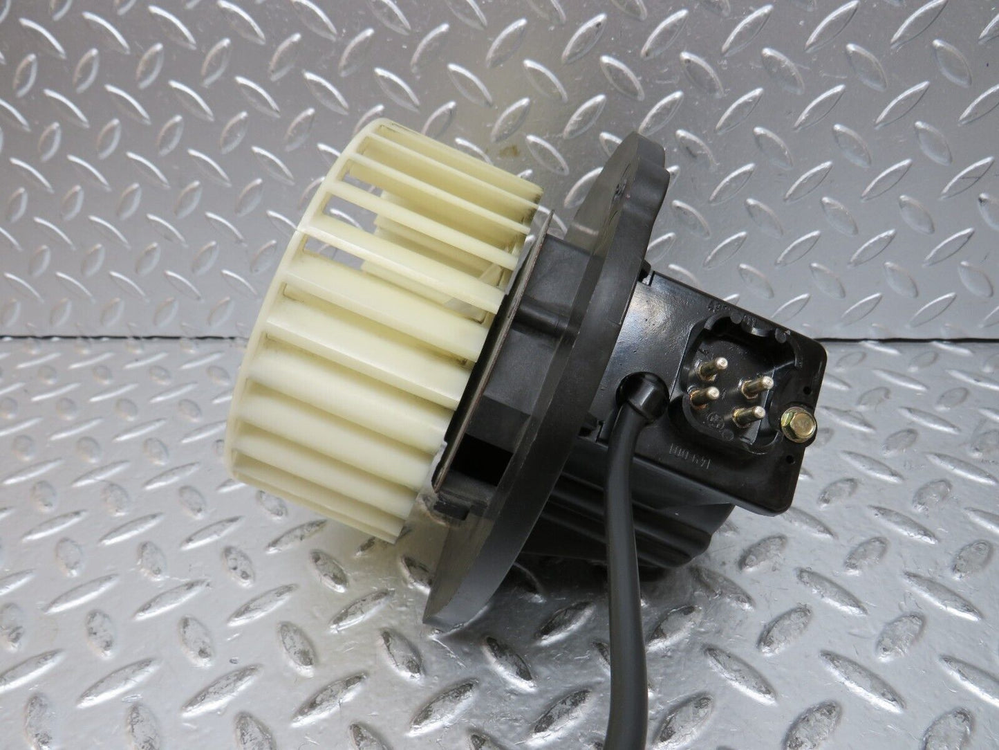 27378 Mercedes-Benz W123 280E Heater Blower Motor