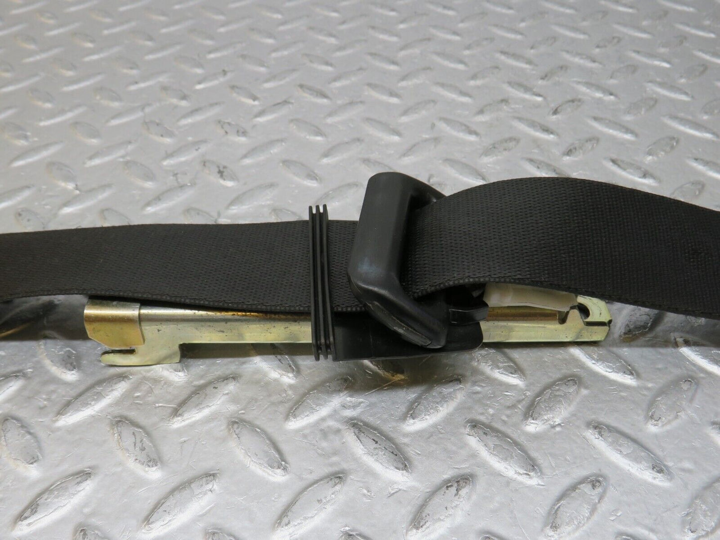 35083 Mercedes-Benz W210 320E Front Right Seat Belt 2108606685