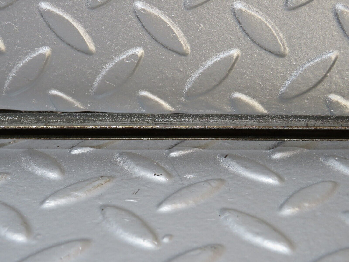 40488 Mercedes-Benz W110 230 Roof Chrome Trim Right Side