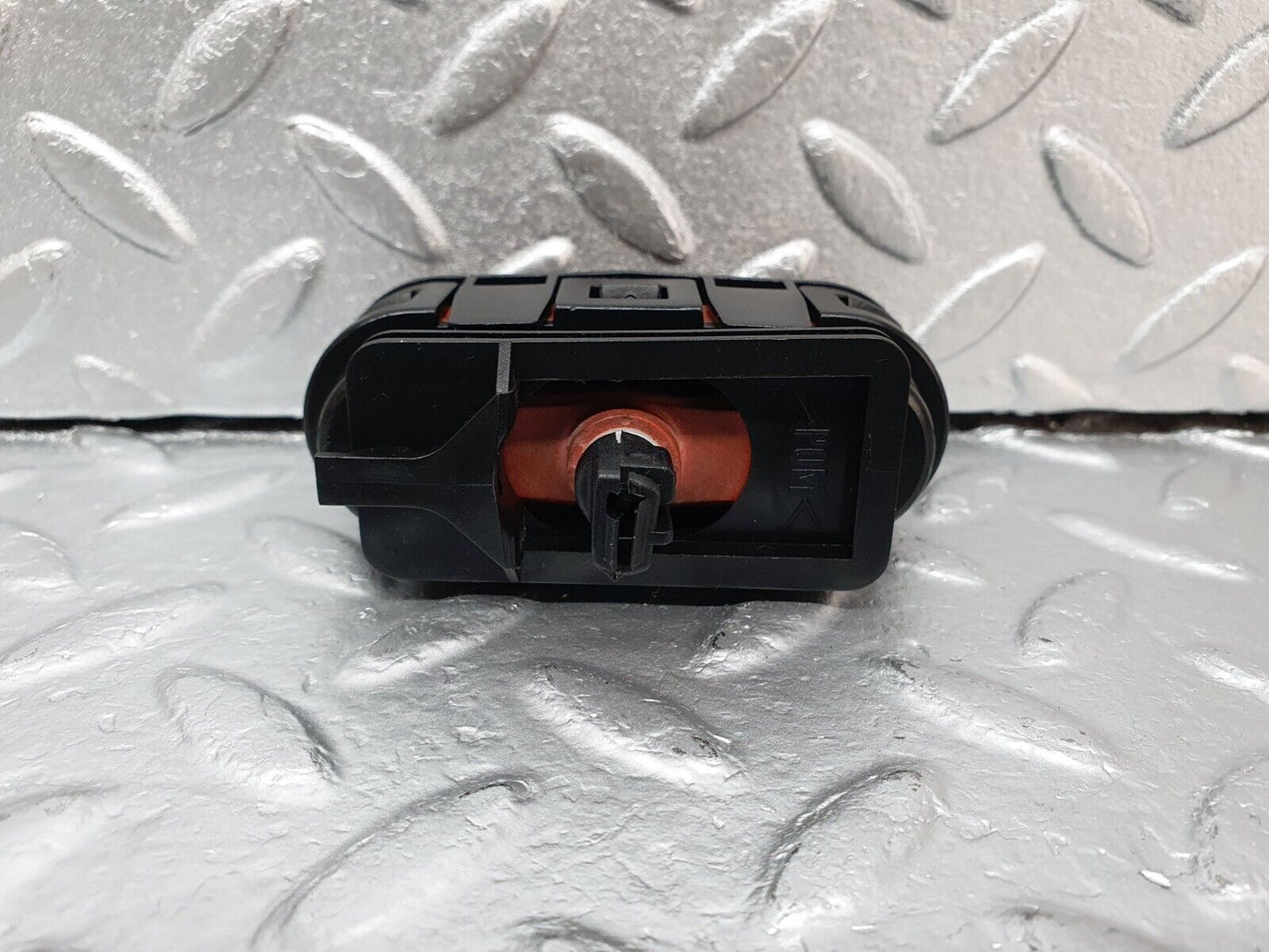 41882 Mercedes-Benz W202 C200 Trunk Lock Vacuum Actuator