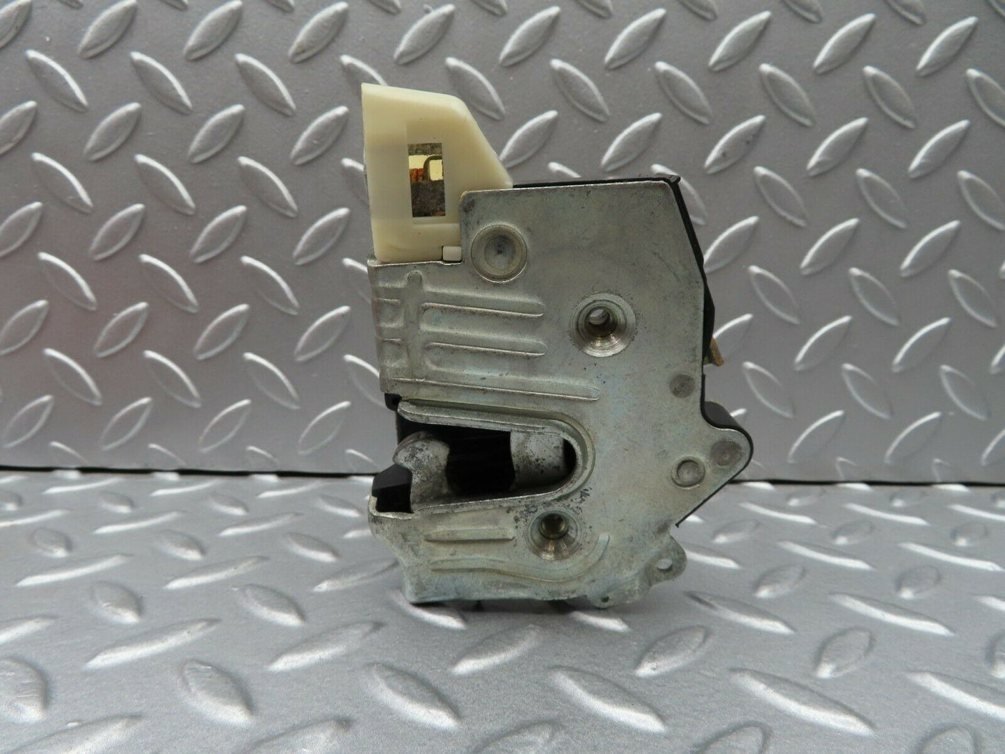 5282 Mercedes-Benz W124 230E Rear Right Door Lock Mechanism