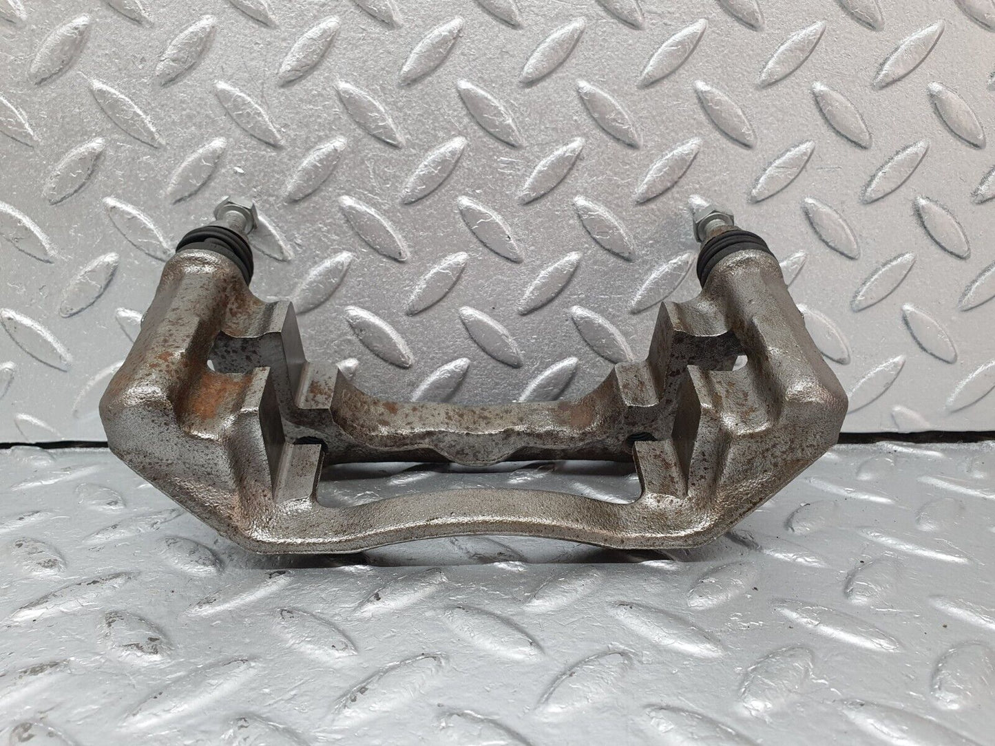 41612 Mercedes-Benz W124 200E Front Left Brake Caliper Bracket