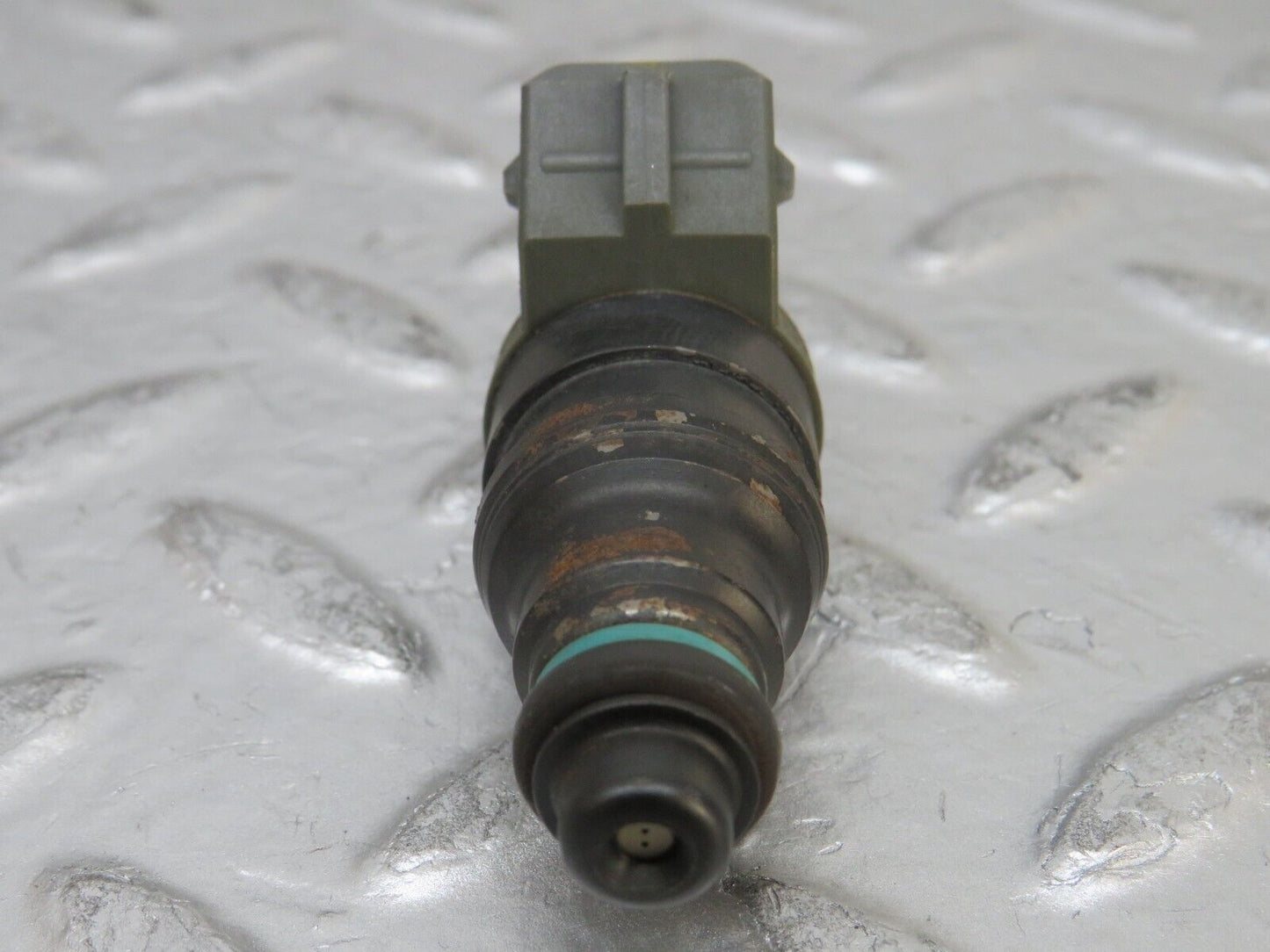 26714 Mercedes-Benz C124 220CE Coupe Fuel Injector Bosch 0000787323 0280155209