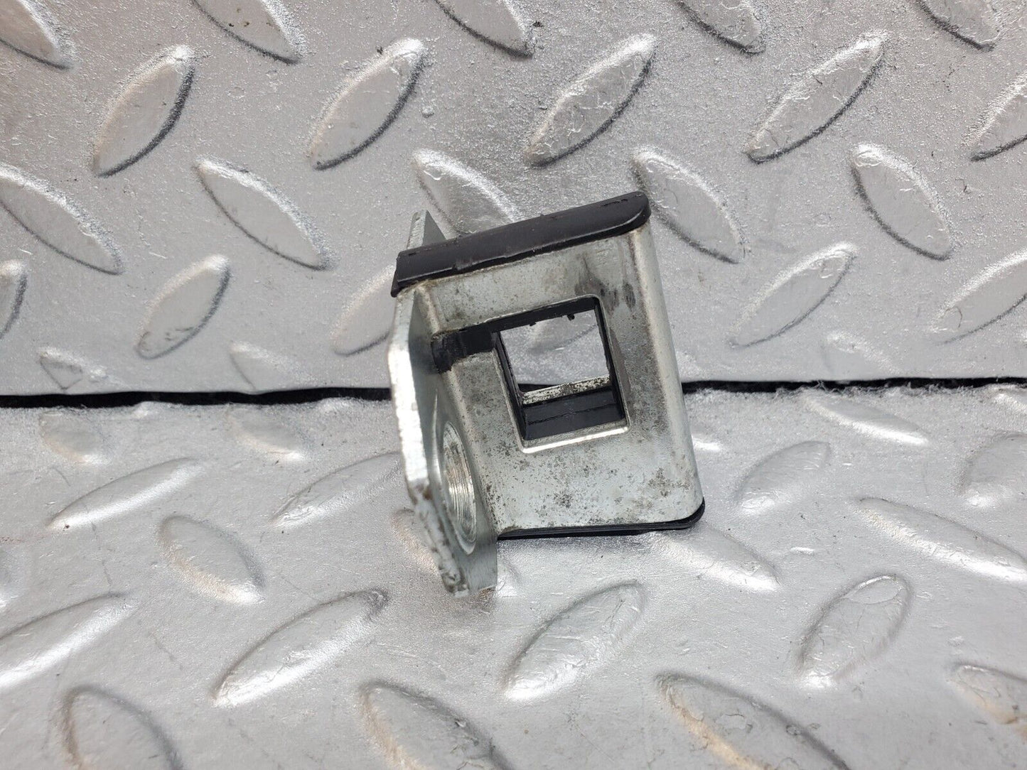 44786 Mercedes-Benz W124 220E Door Lock Latch