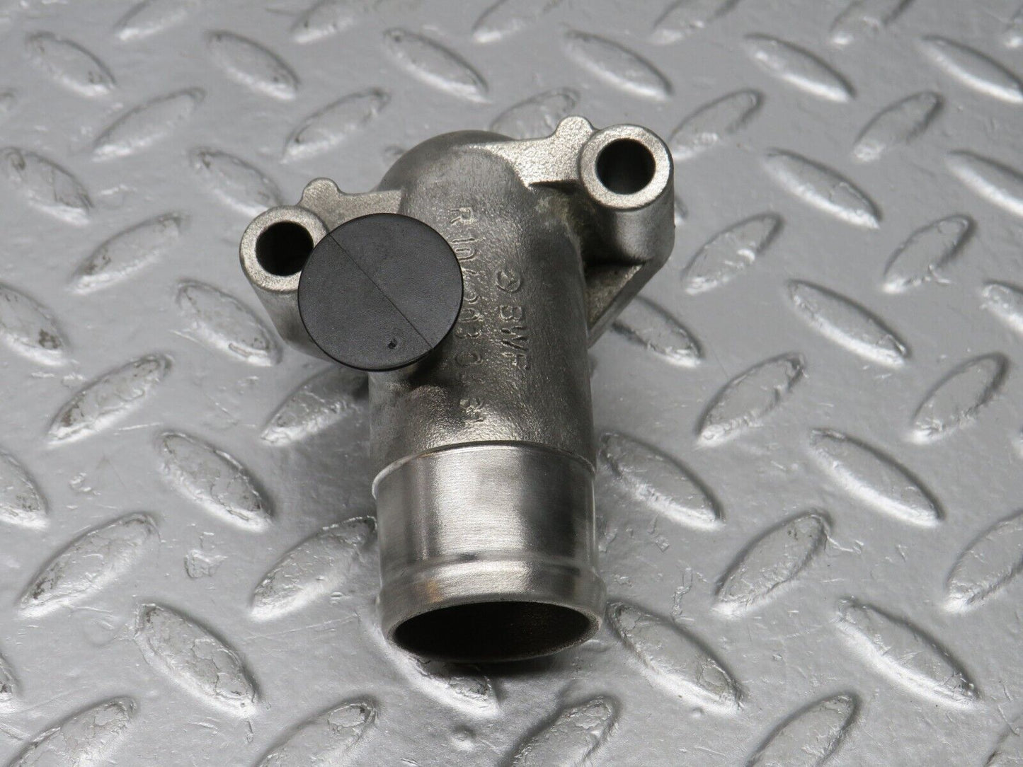 39437 Mercedes-Benz R129 320SL Coupe Coolant Flange Pipe 1042030431
