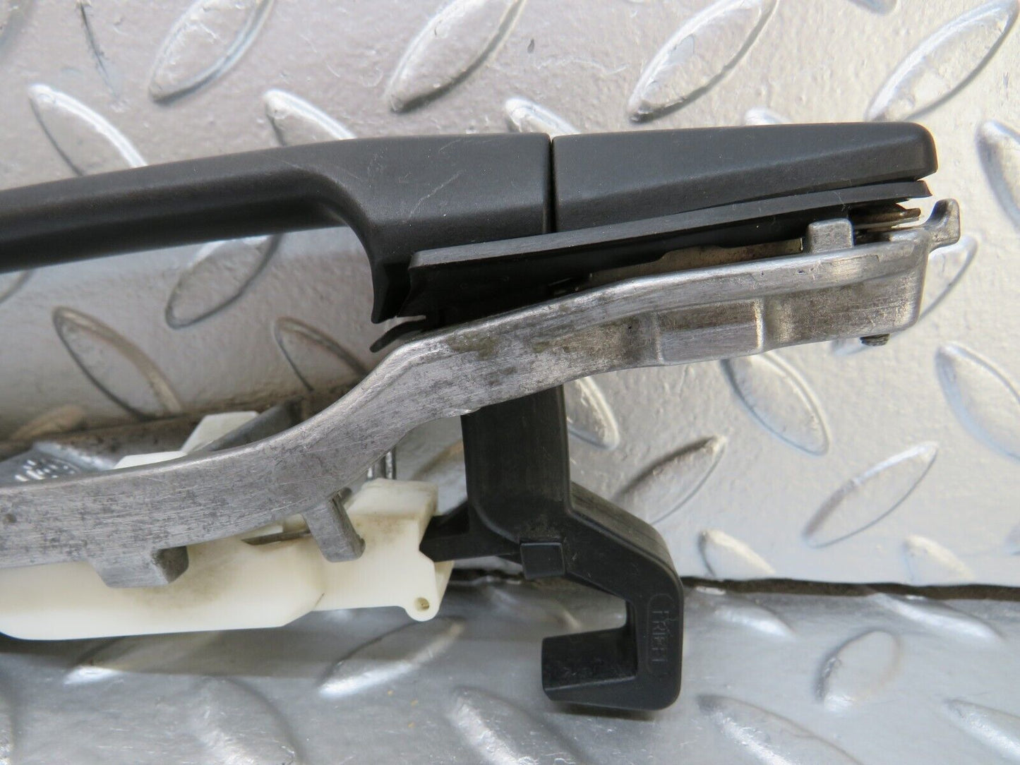 25816 Mercedes-Benz W124 280E Rear Right Exterior Door Handle