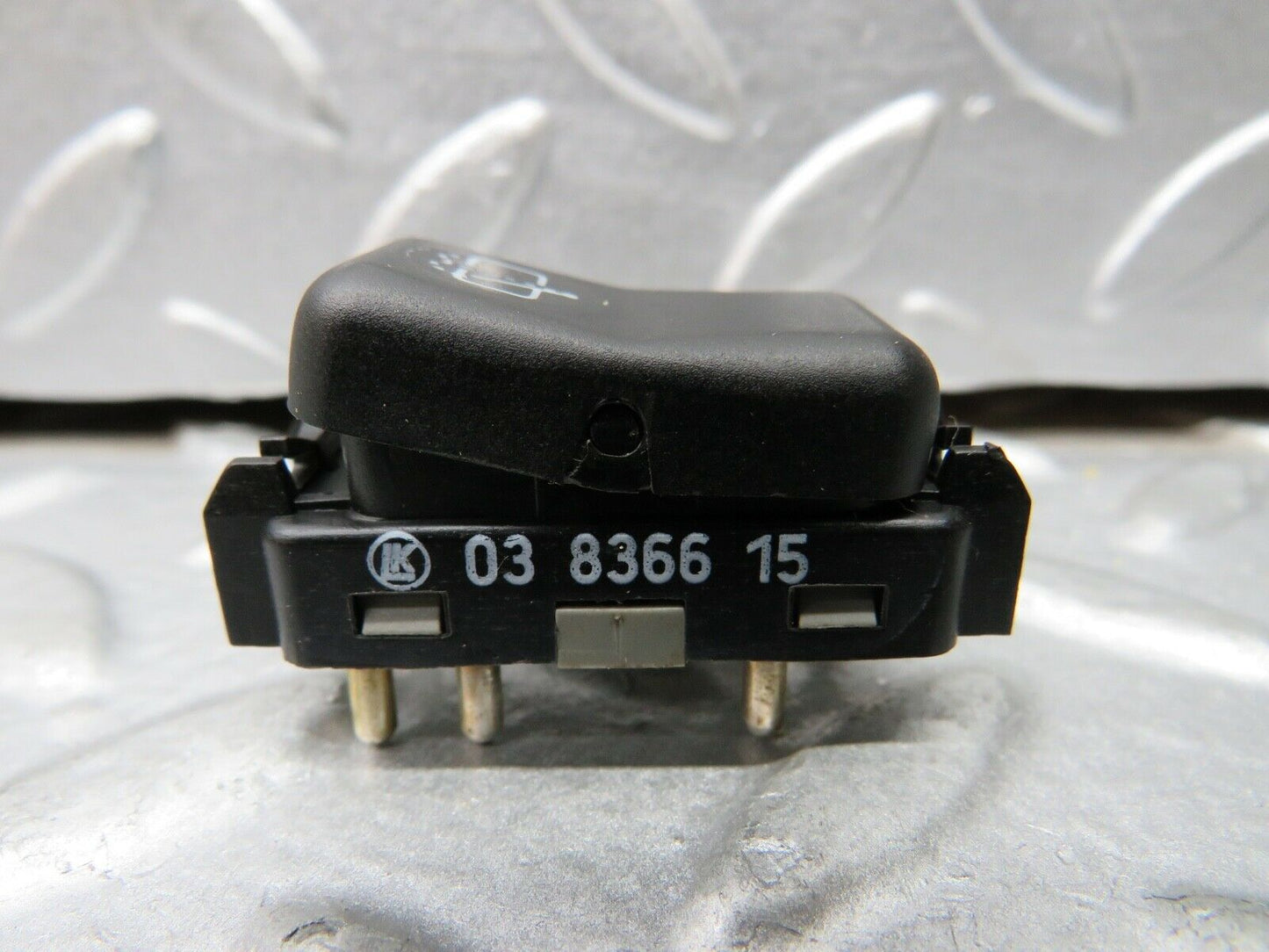 21883 Mercedes-Benz S124 Wagon Tailgate Window Washer Switch 1248210051