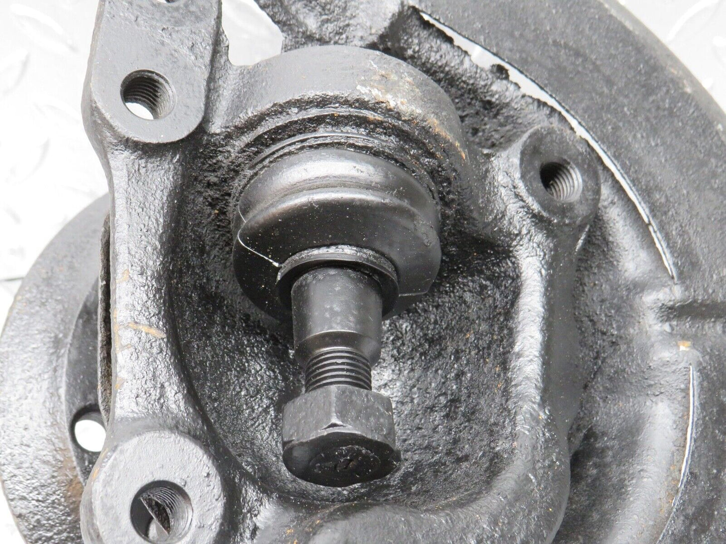 0386 Mercedes-Benz W108 280SE Complete Wheel Hub Front Right