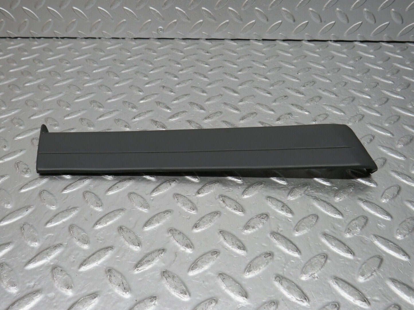 32296 Mercedes-Benz S124 300TE Wagon Front Left Fender Wing Lower Moulding Trim