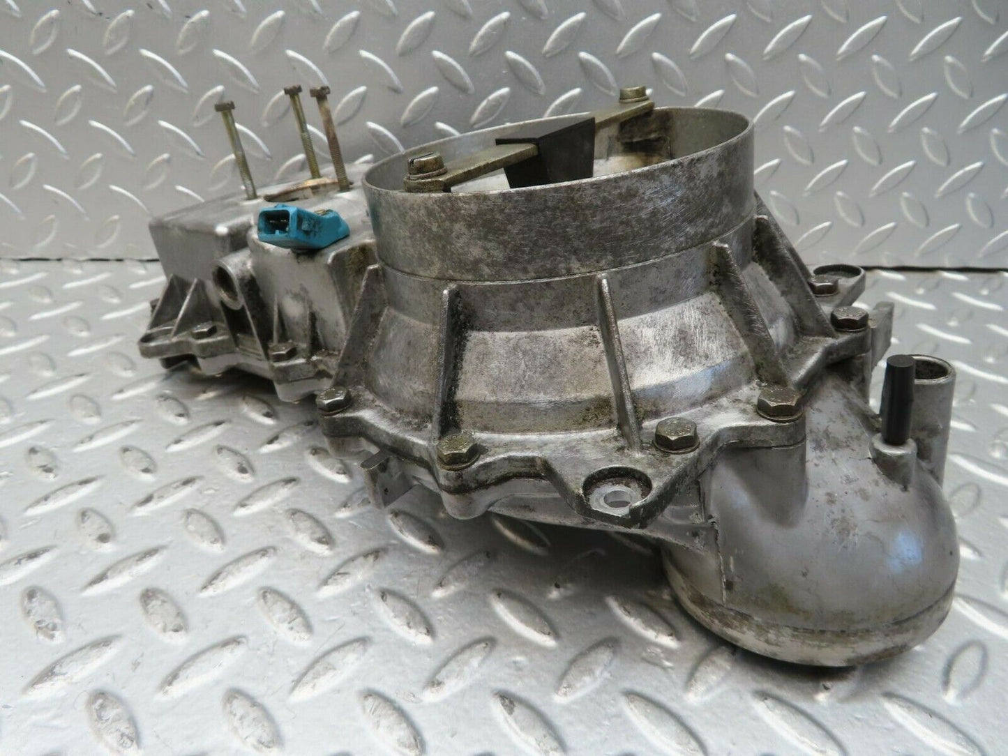 15587 Mercedes-Benz R107 450SL  Air Flow Mass Meter  Sensor Bosch 0438120062