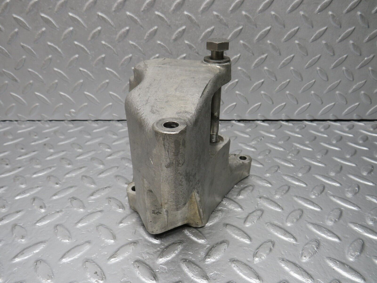 39876 Mercedes-Benz R107 350SL Coupe Alternator Generator Holder Bracket 1161551035