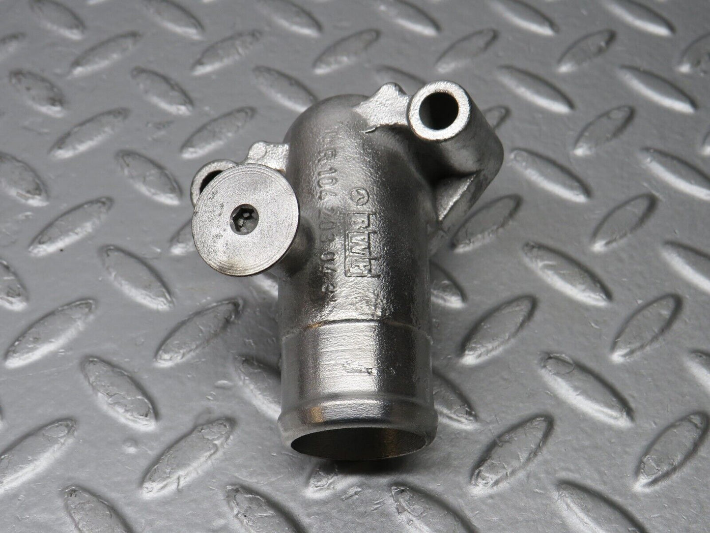 38633 Mercedes-Benz R129 280SL Coupe Coolant Flange Pipe 1042030431