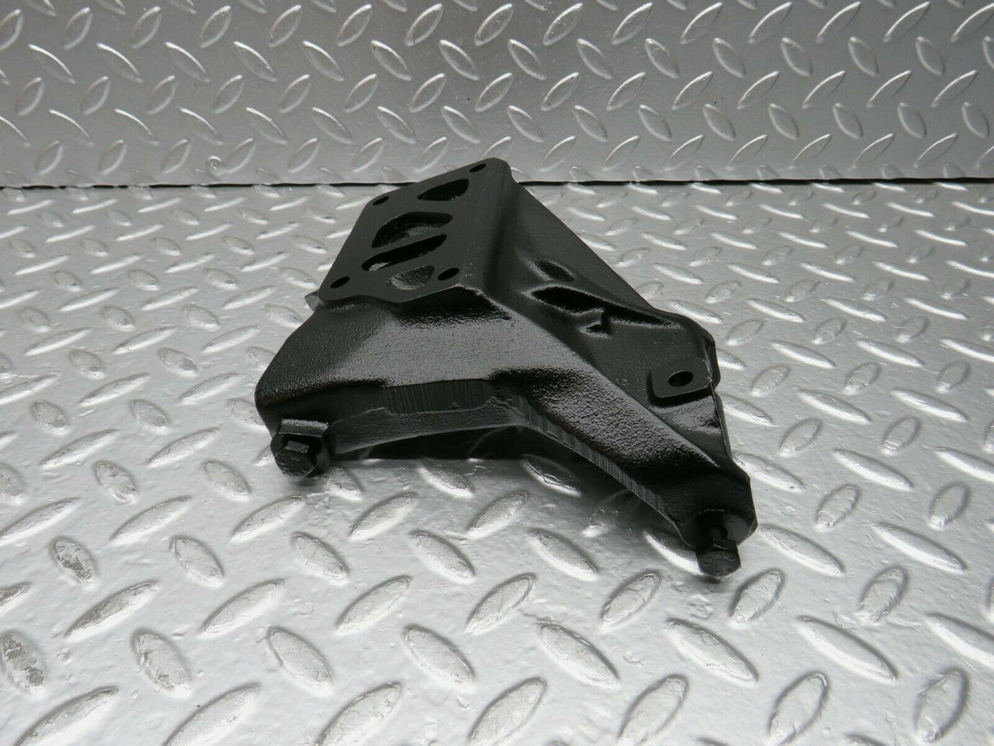 24087 Mercedes-Benz W123 280E Alternator Generator Bracket 1101550735