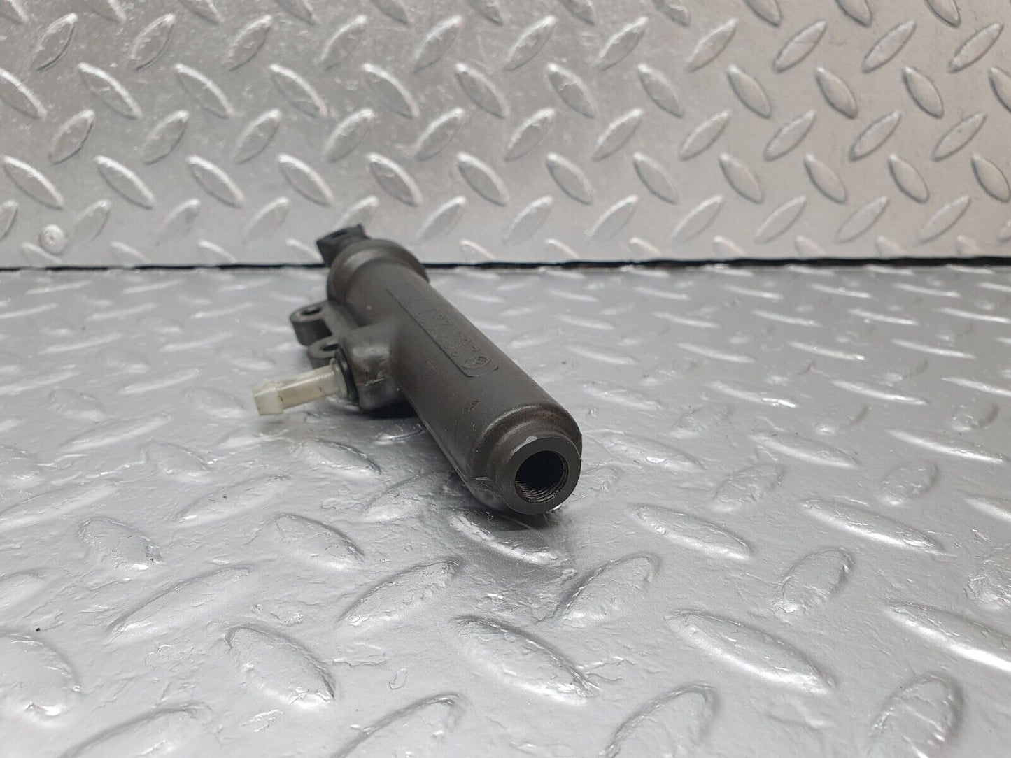 42832 Mercedes-Benz W201 190 Clutch Master Cylinder 5432 Fag G471 2022900112