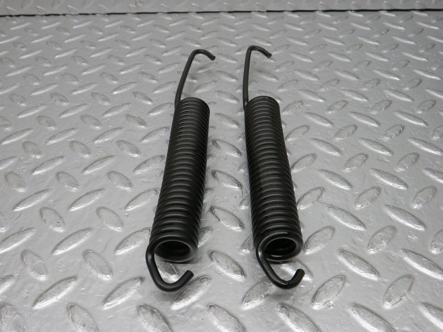 0733 Mercedes-Benz C107 350SLC Coupe Bonnet Hinge Spring Pair
