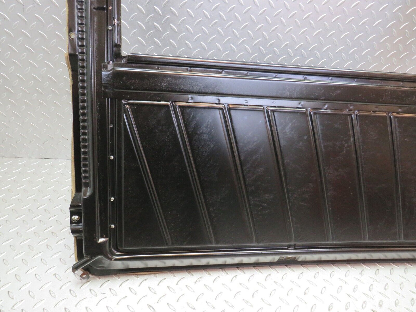 30831 Mercedes-Benz W201 190E Power Sunroof Frame