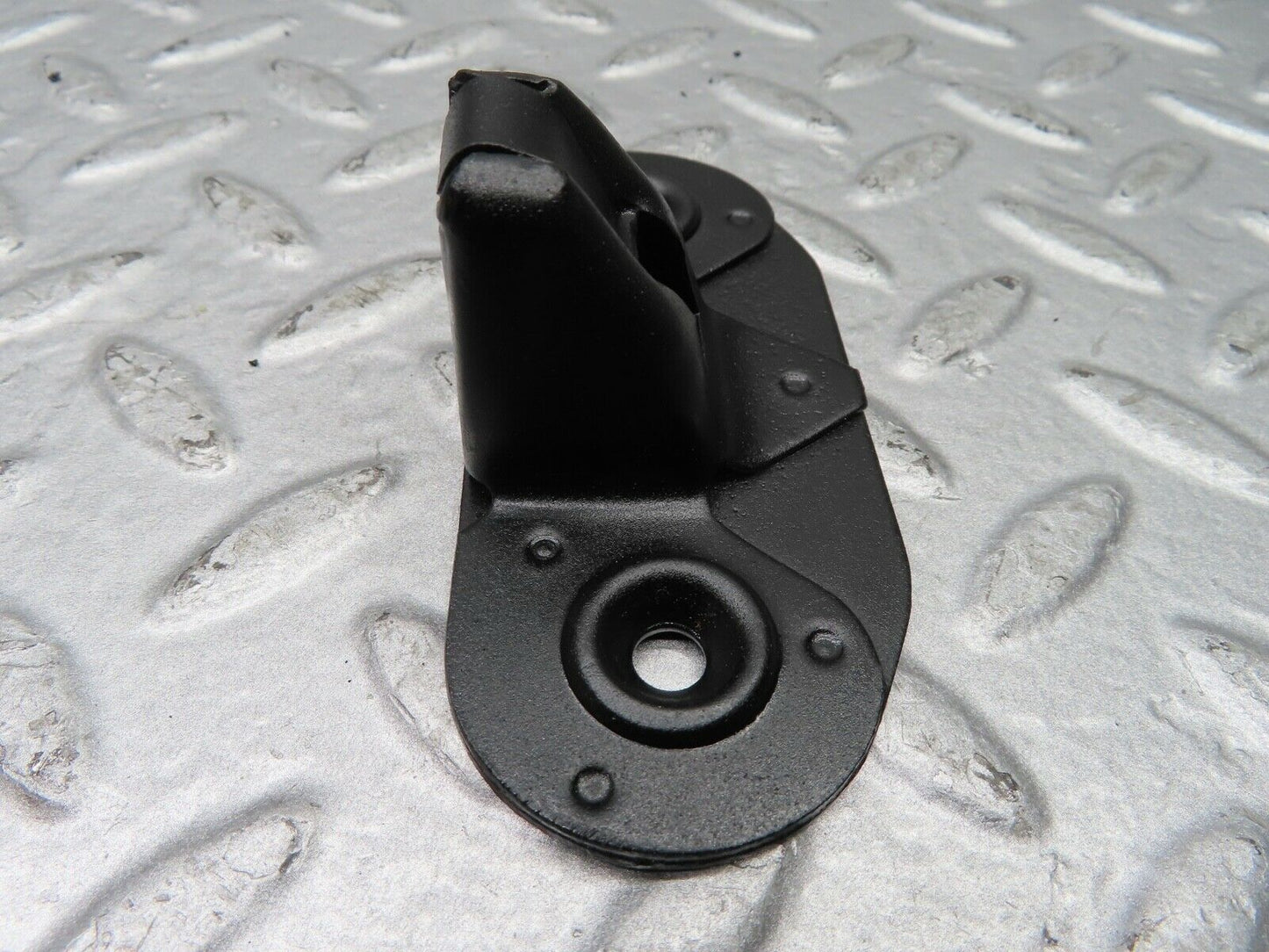 20299 Mercedes-Benz W114 280CE Coupe Trunk Lock Latch
