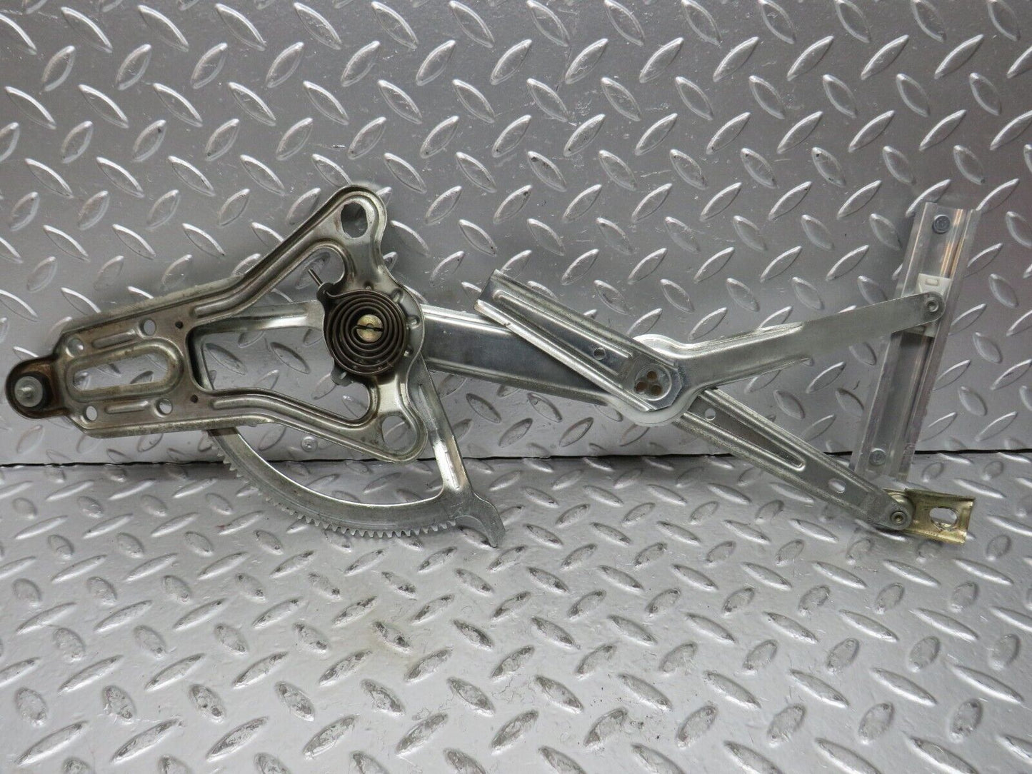 27675 Mercedes-Benz S124 300TE Wagon Front Right Power Window Regulator