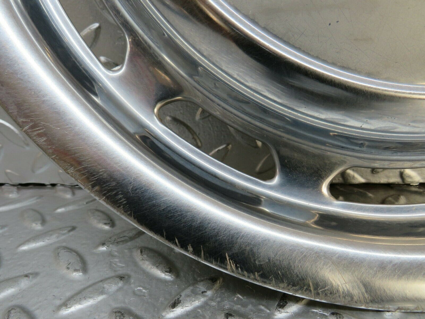 23864 Mercedes-Benz C107 450SLC Coupe Wheel Trim Hub Cap 14"