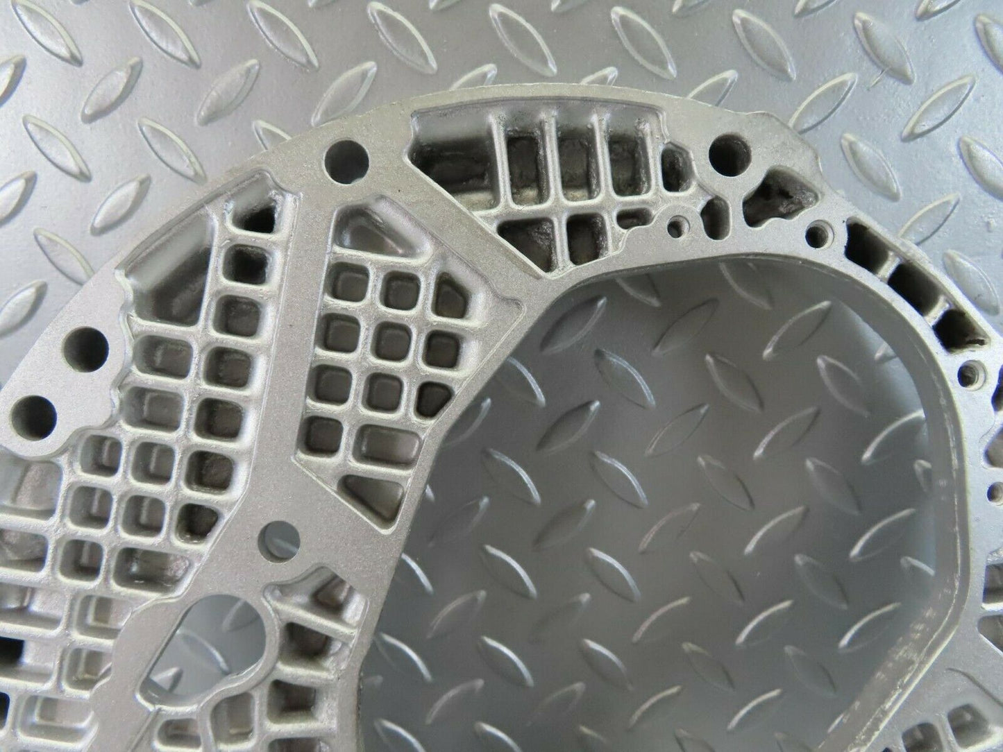 9871 Mercedes-Benz C123 280CE Coupe Gearbox Flange 1100111545