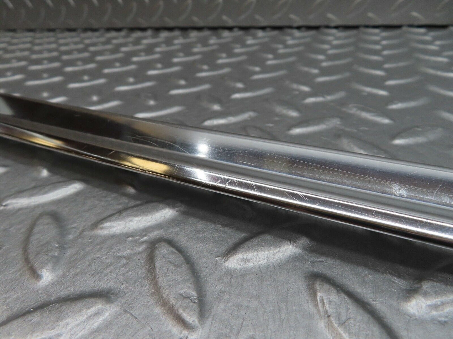 18145 Mercedes-Benz W123 200 Rear Windscreen Chrome Frame