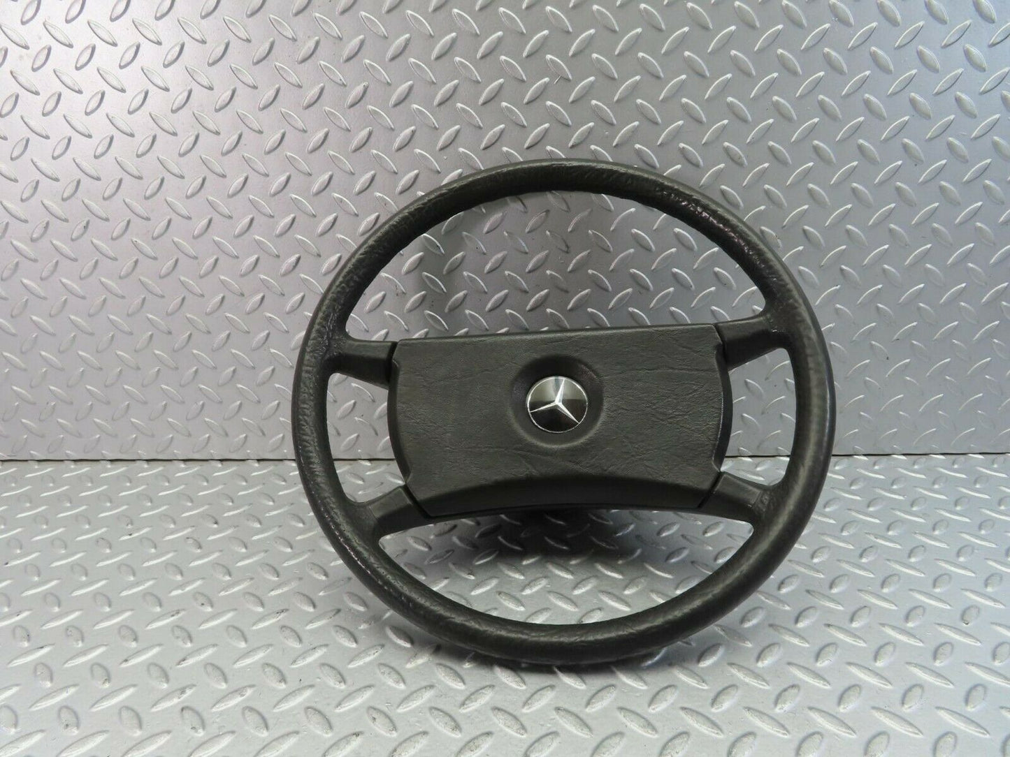 9562 Mercedes-Benz C123 280CE Coupe Steering Wheel 1264640017