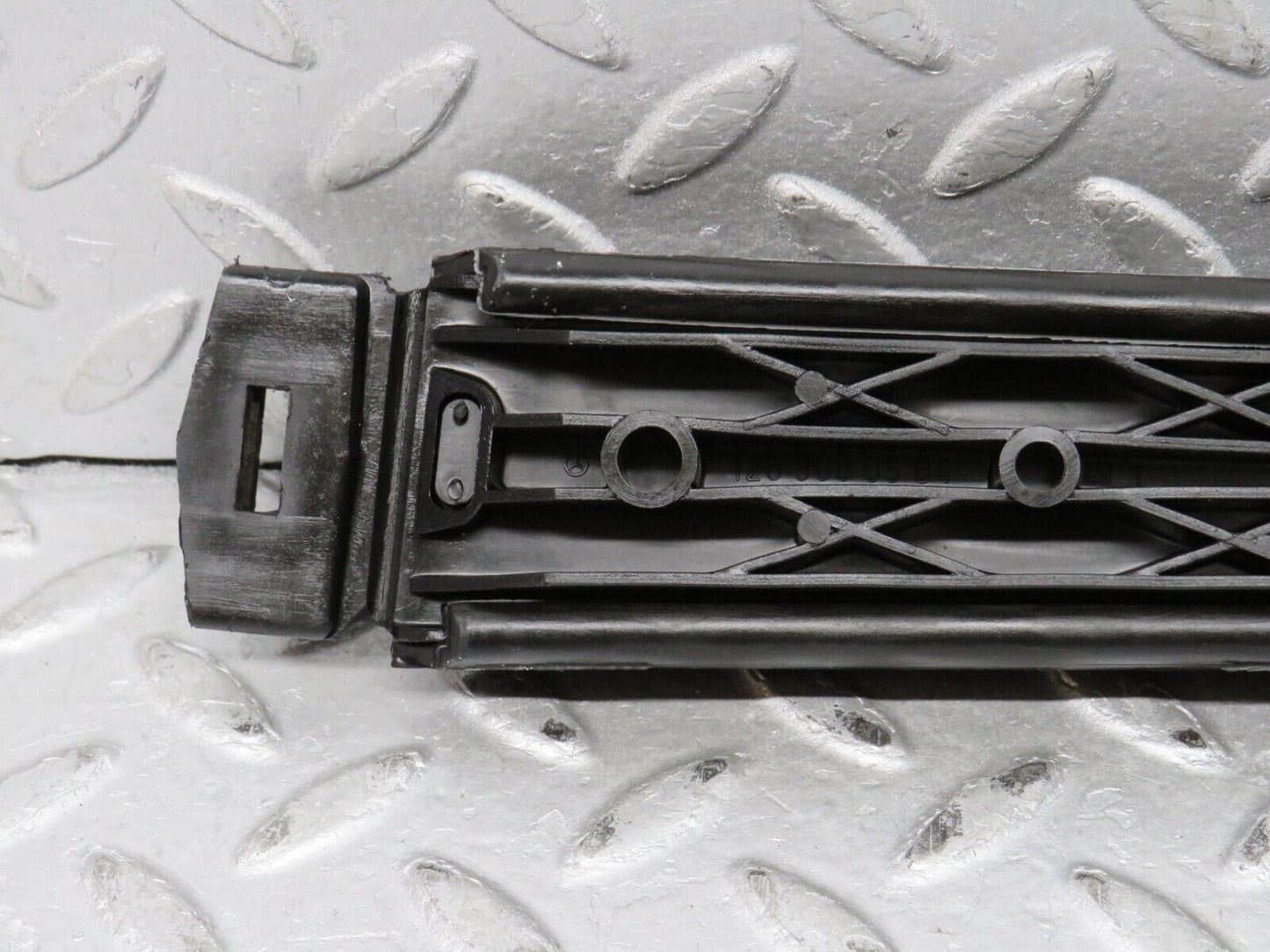 37940 Mercedes-Benz A124 320E Cabriolet Accelerator Pedal With Rubber 1263000504 1233010082